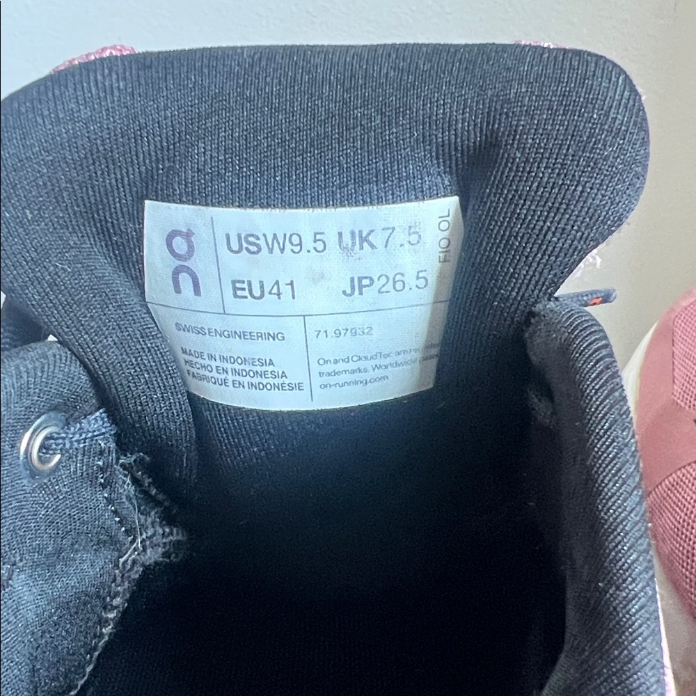 On Running Women's Cloudflyer Sneakers - Pink Dustrose Women’s 9.5 - Picture 9 of 14